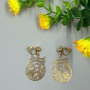 Vintage Gold Plated Filigree Oriental Portrait Clip-On Earrings